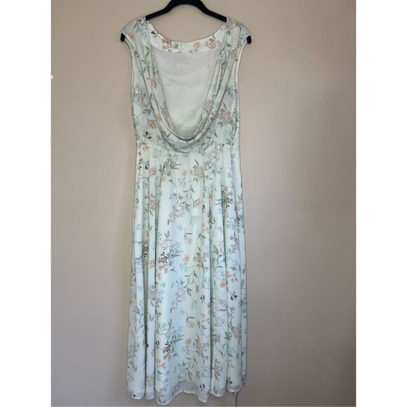 Abercrombie & Fitch Draped Open-Back Maxi Dress in Light Green Floral - Picture 6 of 11